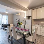 As De Casas - Edificio Lumar - Cristianos * Los Cristianos (Tenerife)